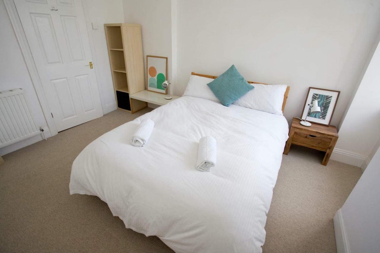 Bright 2 Bedroom Apt - Great Location - Free Parking Bournemouth Ngoại thất bức ảnh